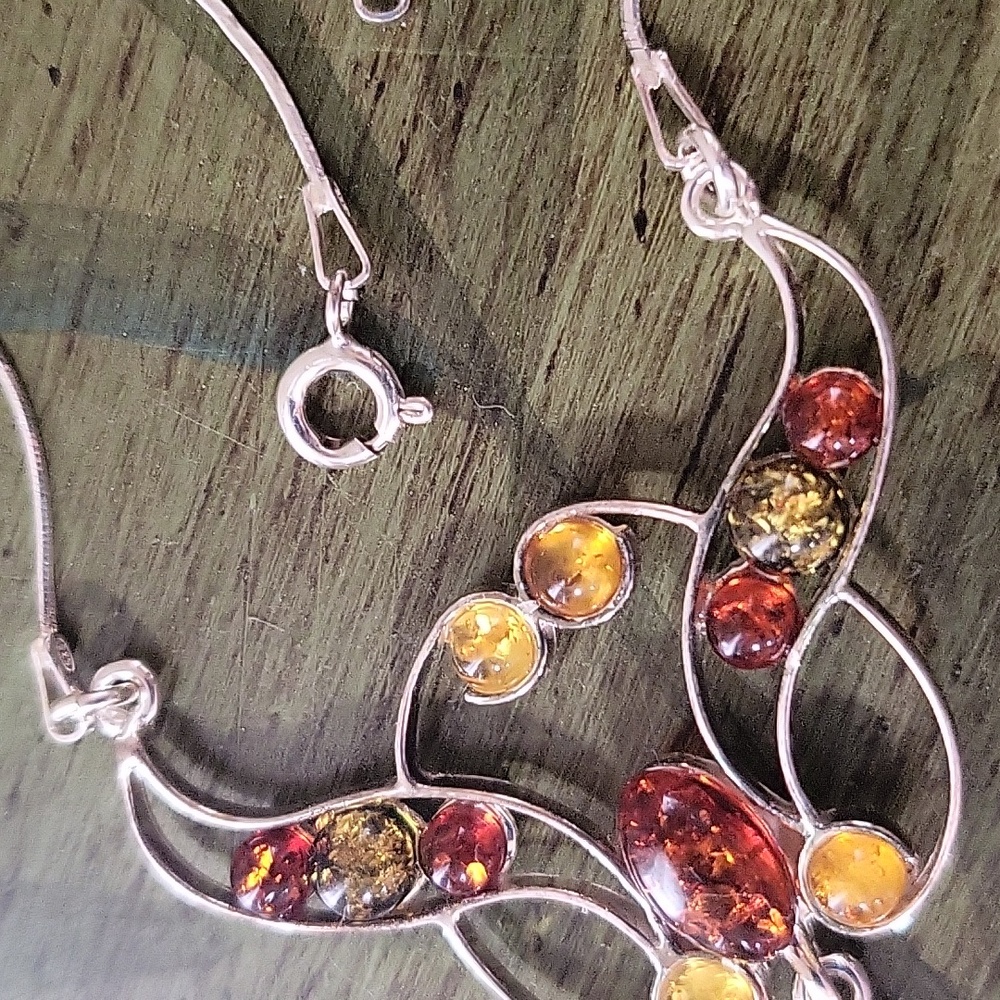 Tri Color Amber Necklace - Picture 3 of 7